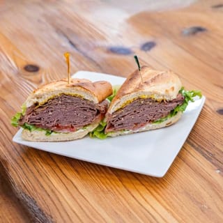 Kosher Roast Beef Sandwich